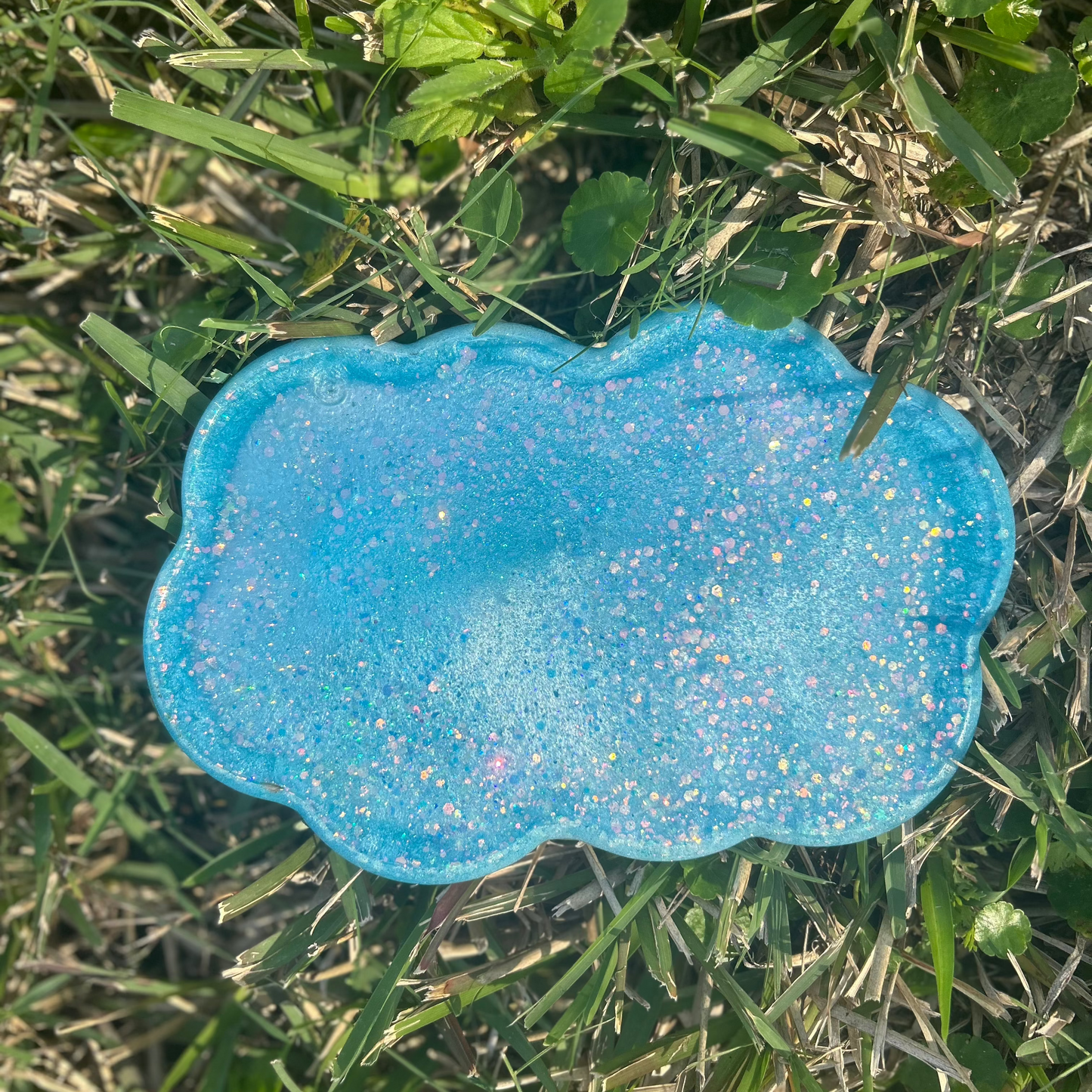 Goofy Alien in a Sky Blue Cloud Rolling Tray